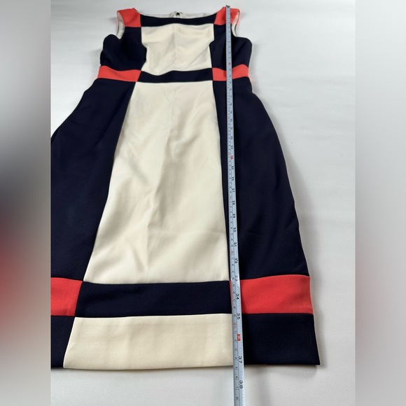 Maggy London color block sleevless boat neck shift dress size 4 - Picture 6 of 9